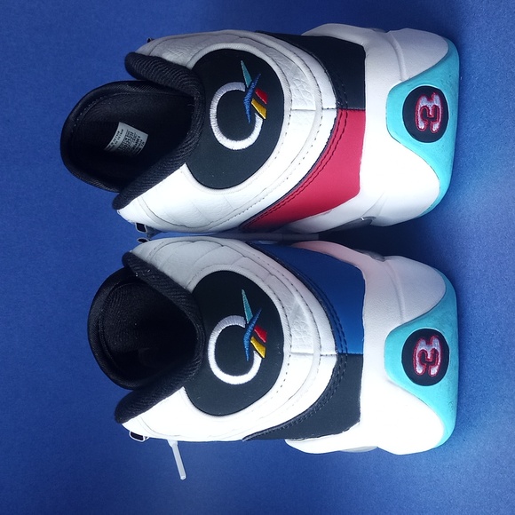 Reebok Iverson Question Mid Retro "Class of 16" Athletic Shoe's - Picture 11 of 15